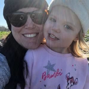 Meet your Posher, Traci